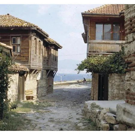 One-bedroom In דירה *